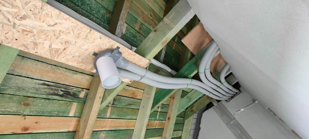 Montaż kanałów wentylacji