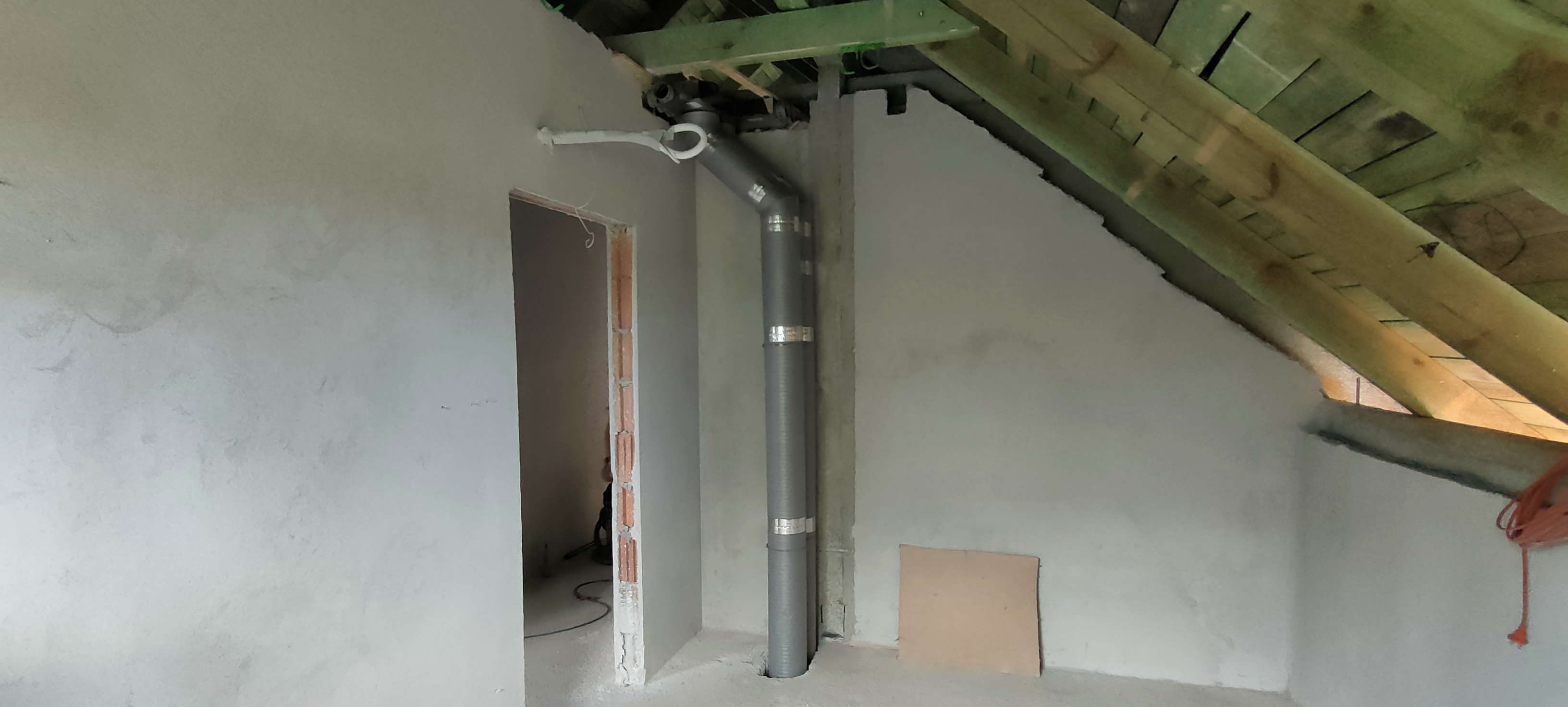 Przygotowane piony instalacji rekuperacji - montaż Kalisz